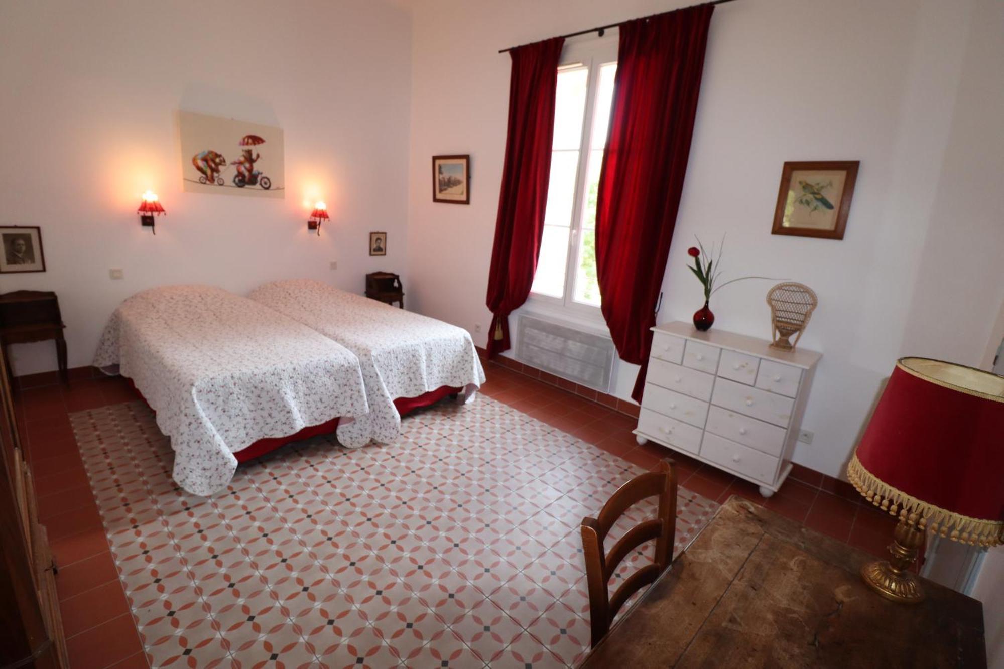 Gites Avec Piscine Et Jacuzzi Au Mas De Cadoule Saint-Just  Room photo