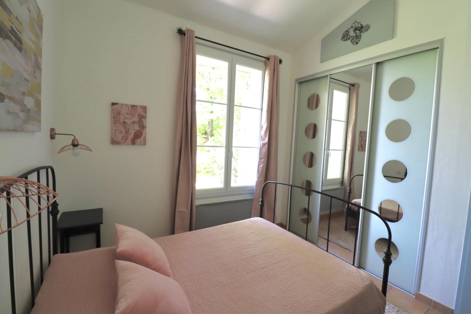 Gites Avec Piscine Et Jacuzzi Au Mas De Cadoule Saint-Just  Room photo